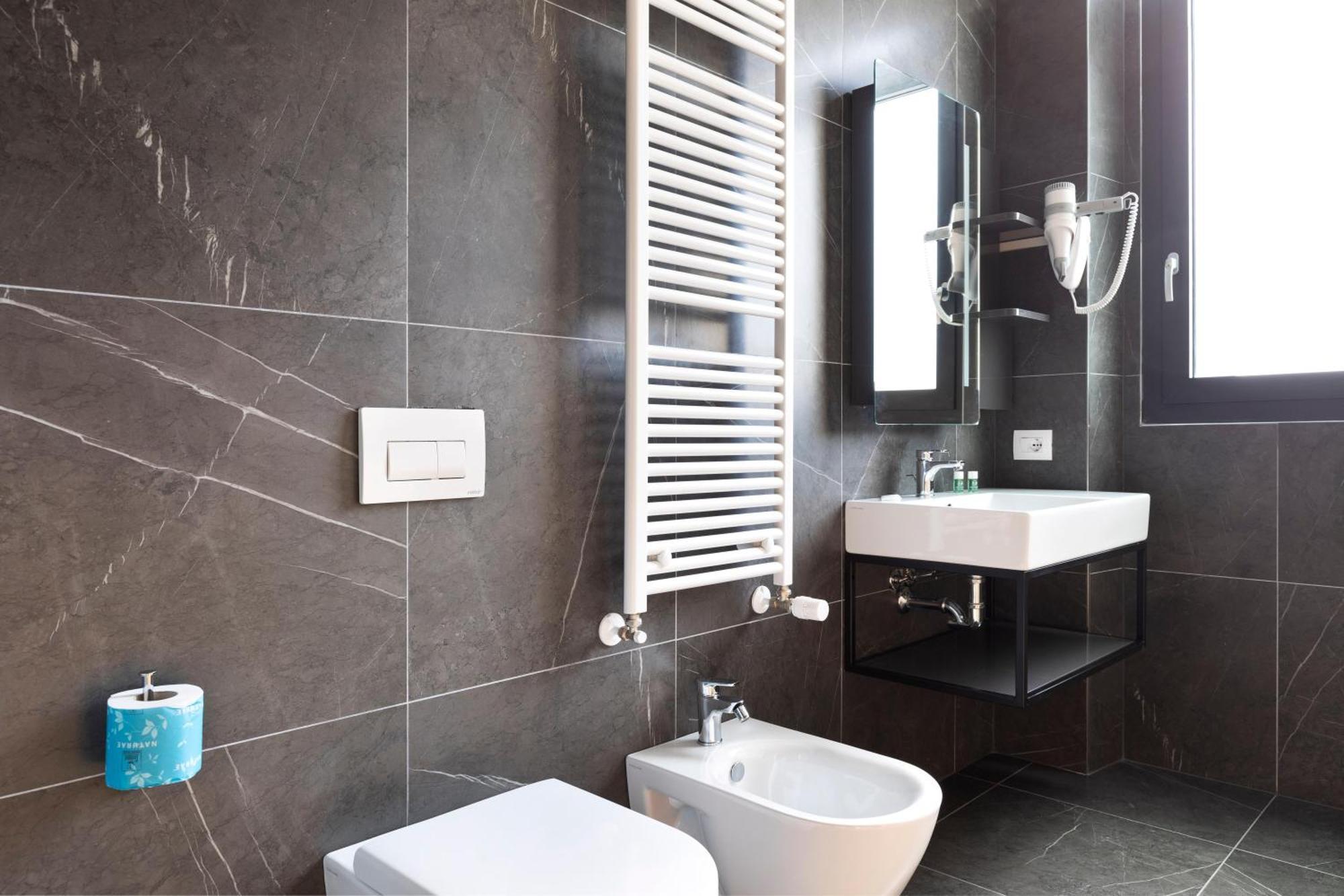 B&B Hotel Брешия Экстерьер фото